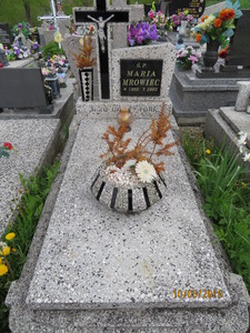 Zdjęcie grobu 300