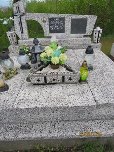 Zdjęcie grobu 395-396