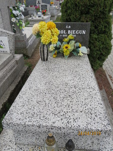 Grób 87