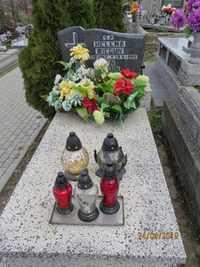 Grób 102