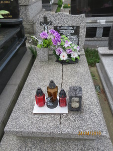 Grób 201