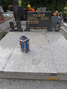 Grób 468-469