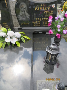 Zdjęcie grobu 813-814