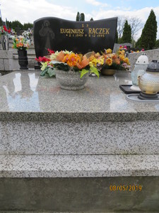 Zdjęcie grobu 899-900